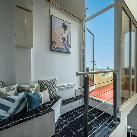 Nissarda, Maison Nicoise Avec Vue Mer, Parking, A 5 Minutes Du Port Vakantiehuis *
